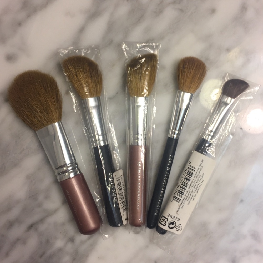 ✨FINAL $✨🆕✨Bare Minerals Brush Bundle✨